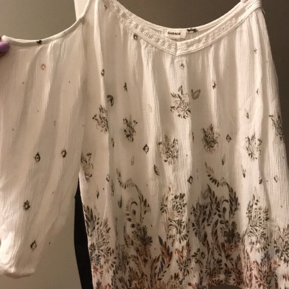 Summer shirt from garage. - Picture 2 of 2